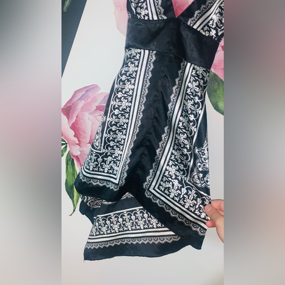 PLASTIC BRAND🩶Silky, Satin Flowy Camisole - Picture 3 of 10